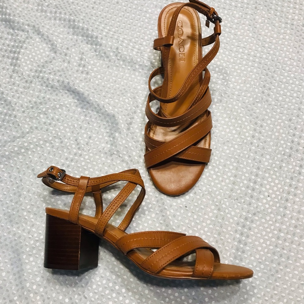 Coach heels - Picture 2 of 8